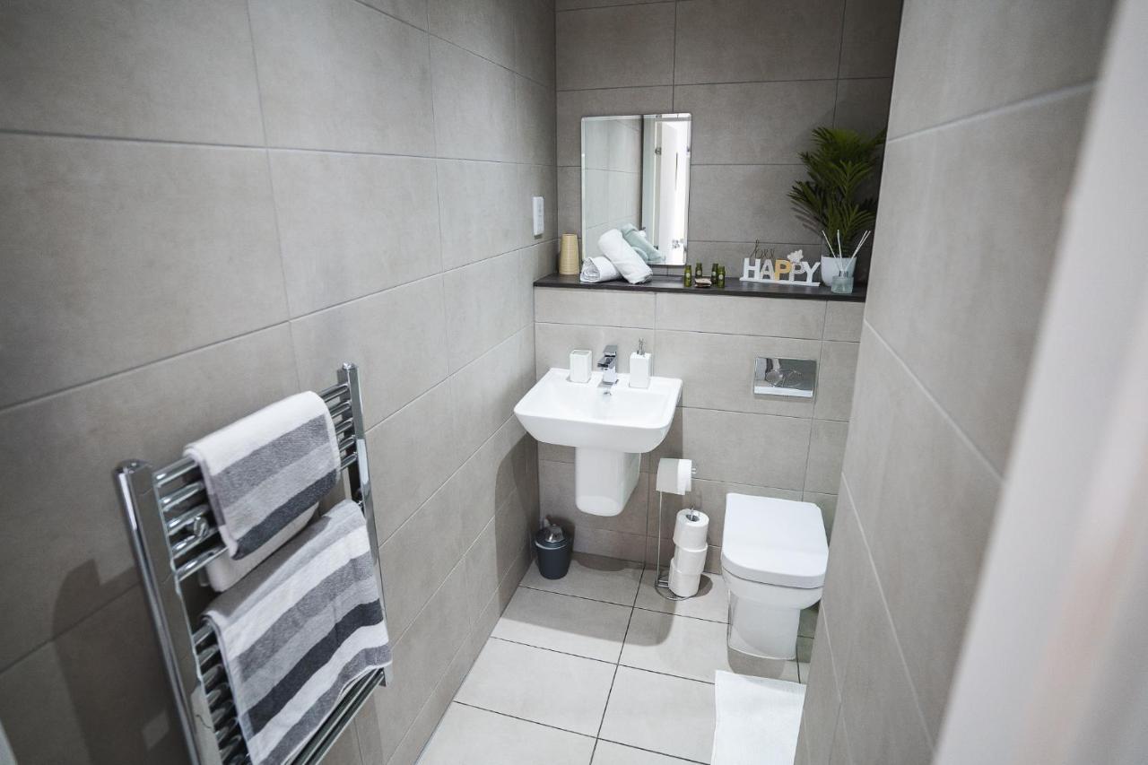 Central Studio - New - Free Wi-Fi - City Centre Sheffield Luaran gambar